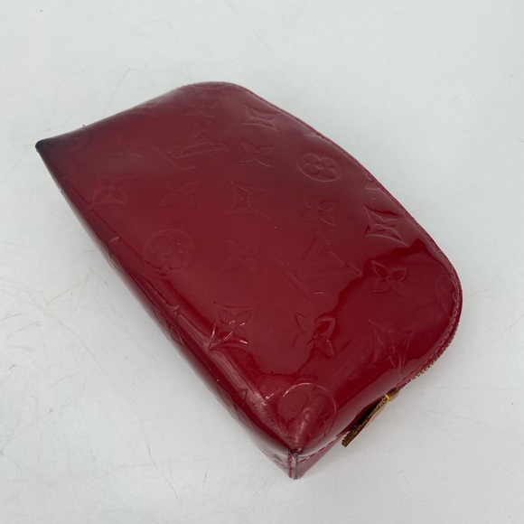Louis Vuitton Vernis Pouch - Picture 8 of 12